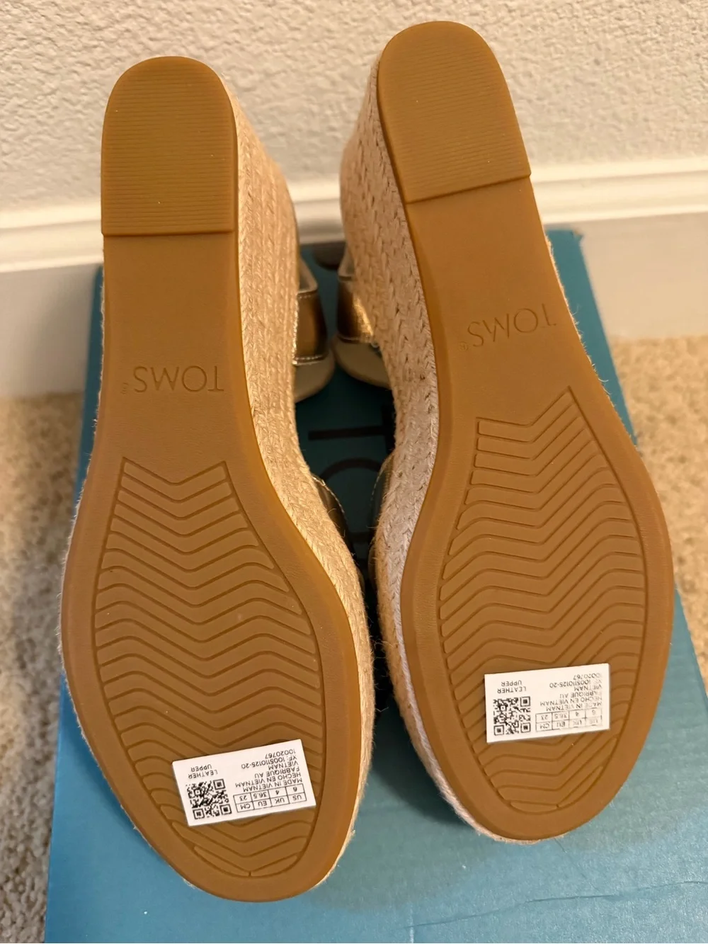 TOMS Metallic Rose Gold Wedge Espadrille Sandals